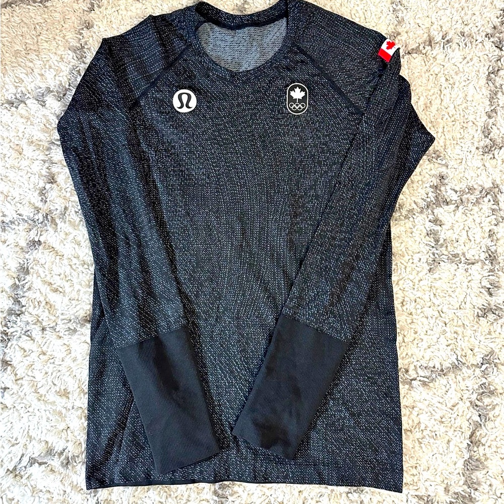 Lululemon TEAM CANADA SWIFTLY TECH LONG SLEEVE SHIRT, Size 0